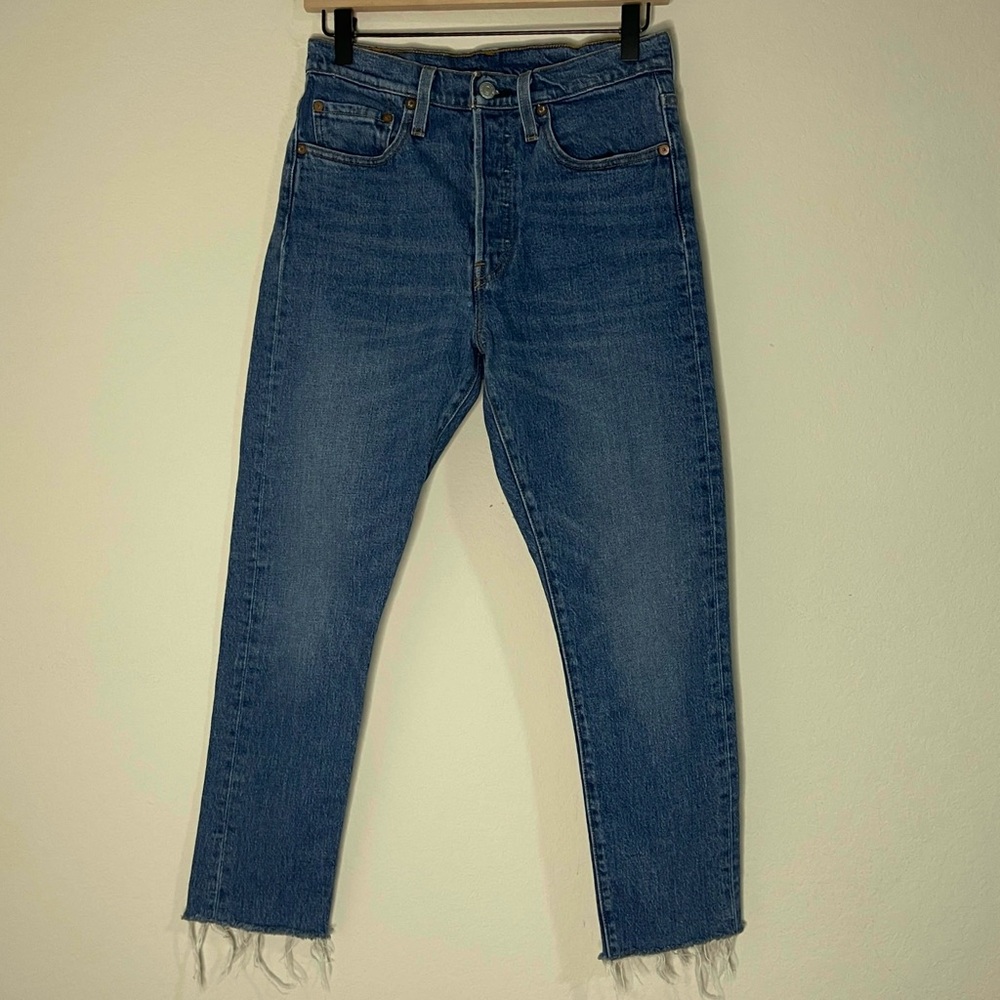 Levi’s Premium 501 Womens Medium Wash Skinny Jeans - Size 27
